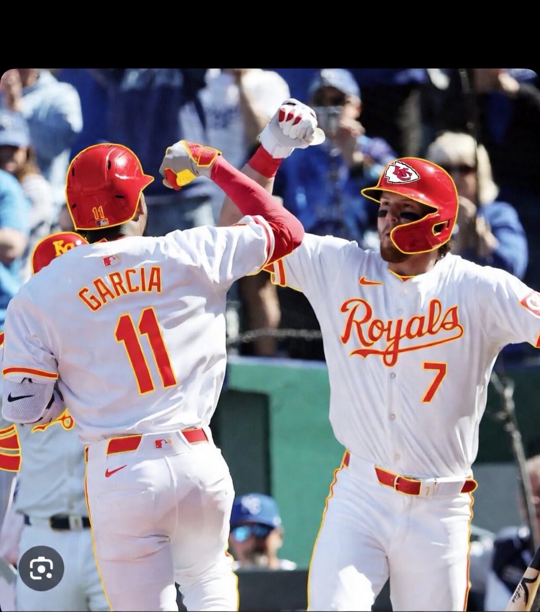 TBooneThicccens tweet media