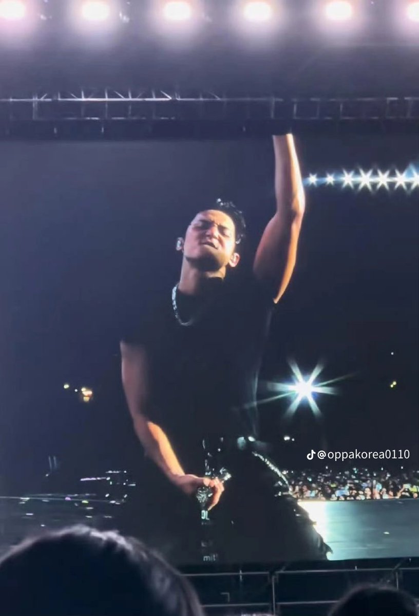 ゼロ ≽^•⩊•^≼ tweet media