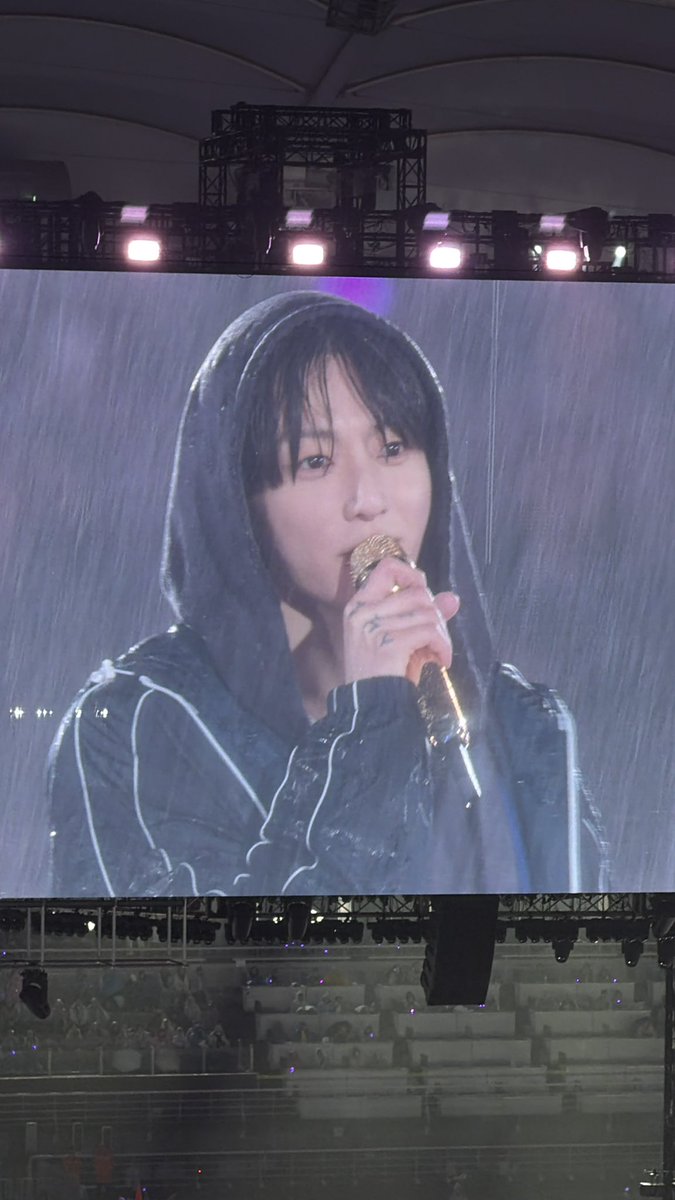 서프라이즈민 tweet media