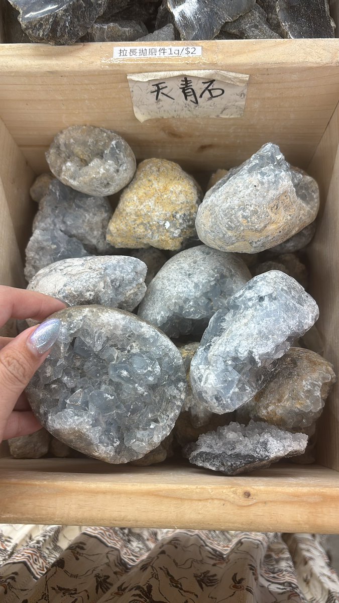 eevee does tarot 🎐 tweet media