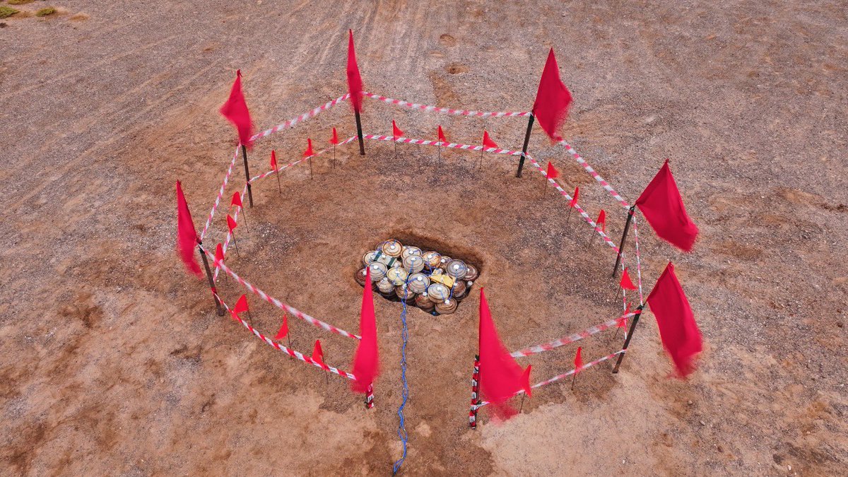 تـسـار tweet media