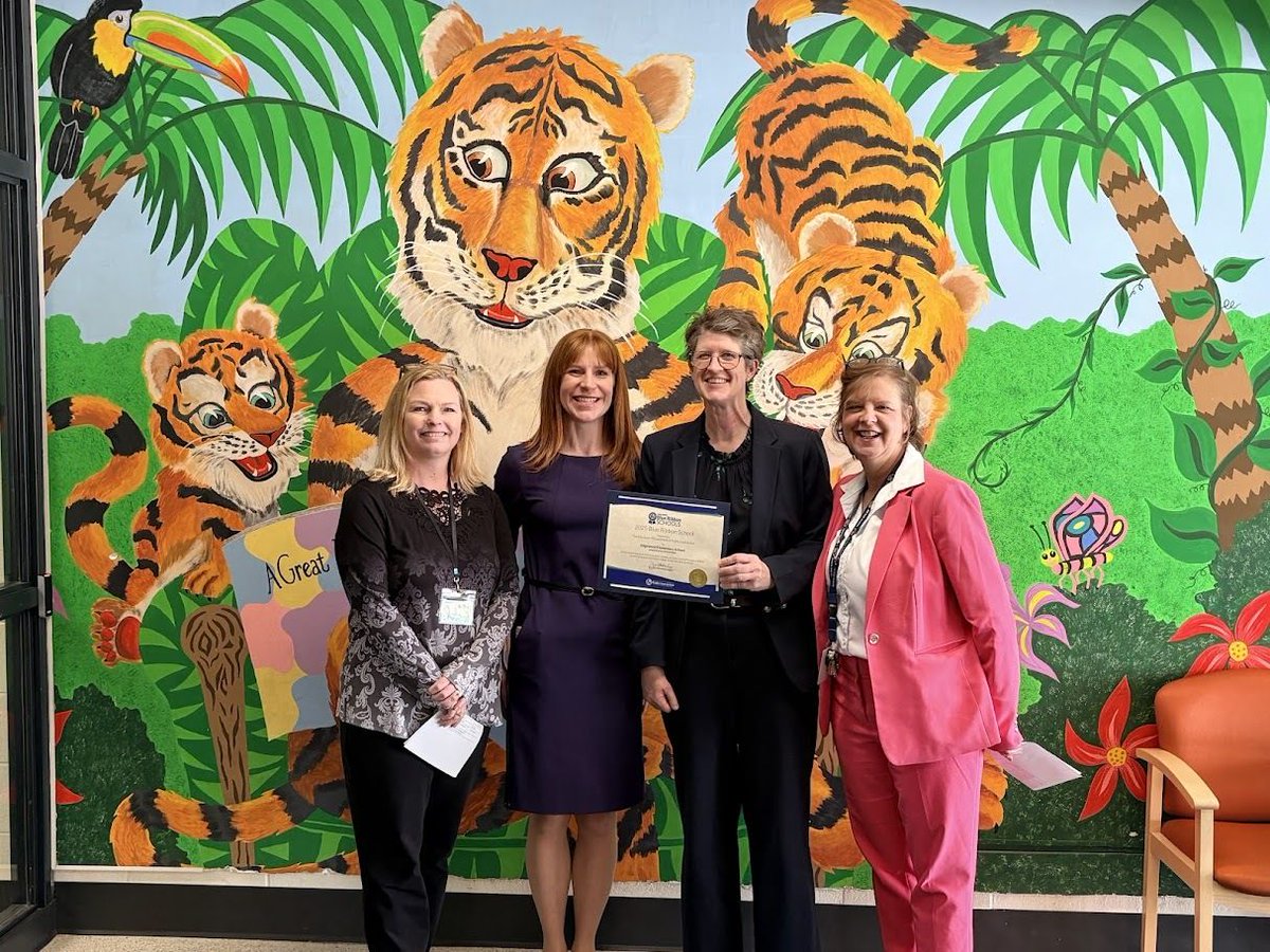 School District of Greenfield tweet media