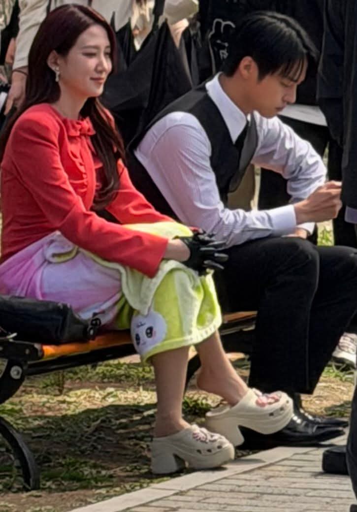 ѕуєσℓℓιи🌙 tweet media