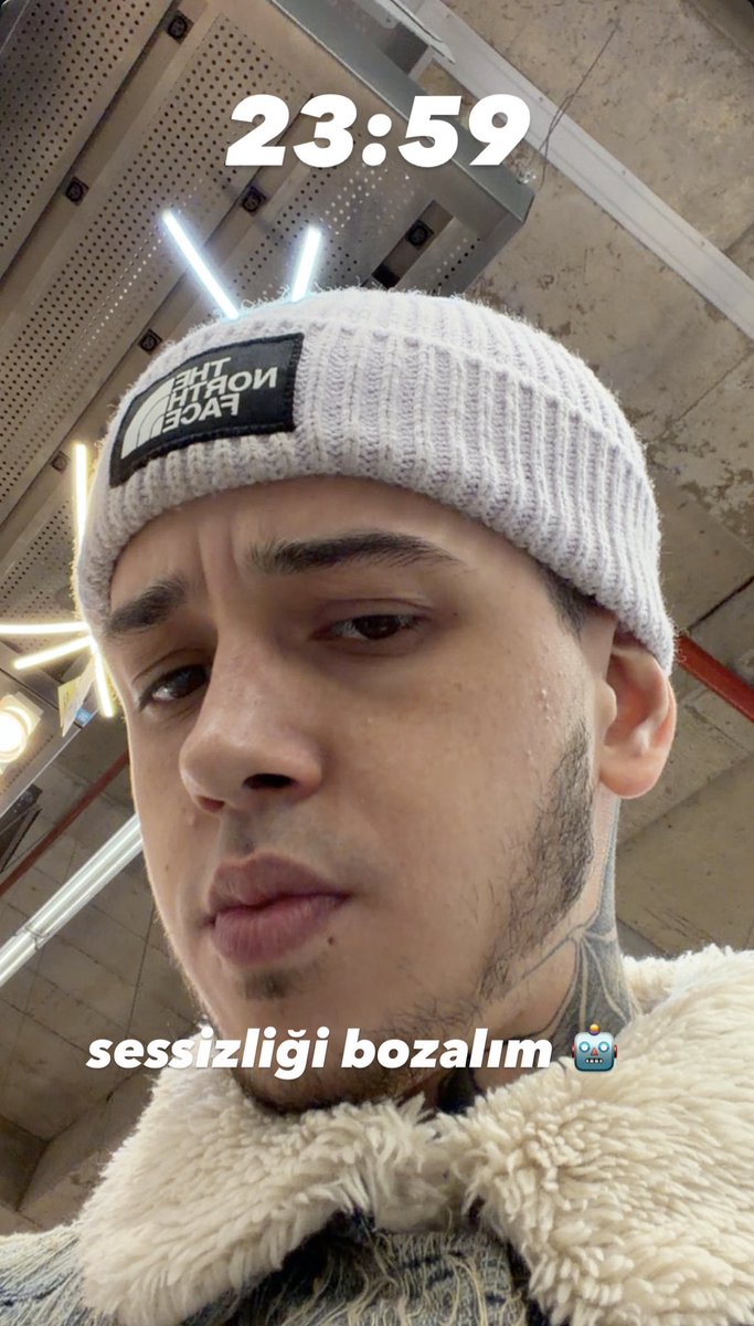 Kaan ✶ #PLAA5 tweet media