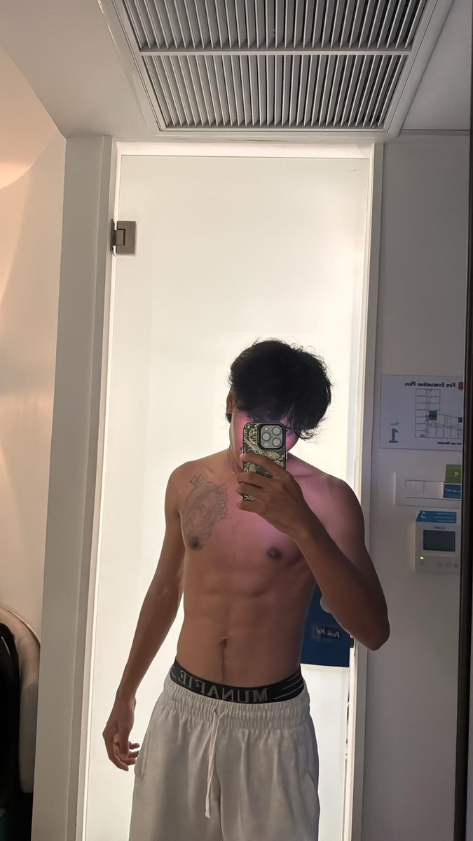 แม็ค นัม tweet media