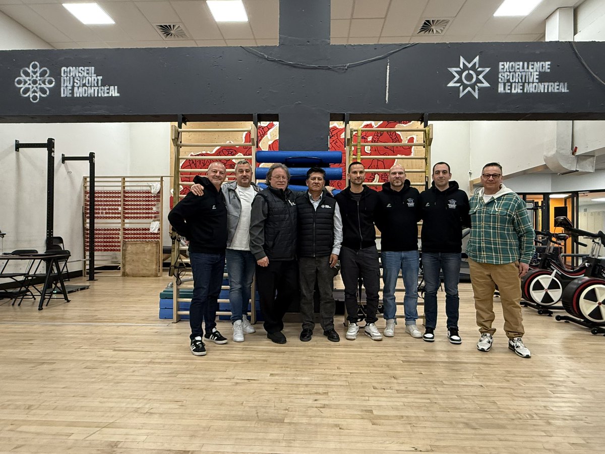 Nous avons eu le plaisir d'accompagner les responsables de la formation des cadres et des entraîneurs du Pays de la Loire lors de leur visite à notre CREM – Programme d'excellence sportive de l'Île de Montréal. <a href="/ConseilSportMTL/">Conseil du sport de Montréal</a>