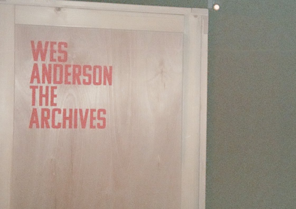 Htm2002_'s tweet photo. I finally developed the film from my last trip to the Wes Anderson exhibit.
Only one photo came out, the first one.

So I guess this is the exhibit. Enjoy https://t.co/y8bXajI8Rj