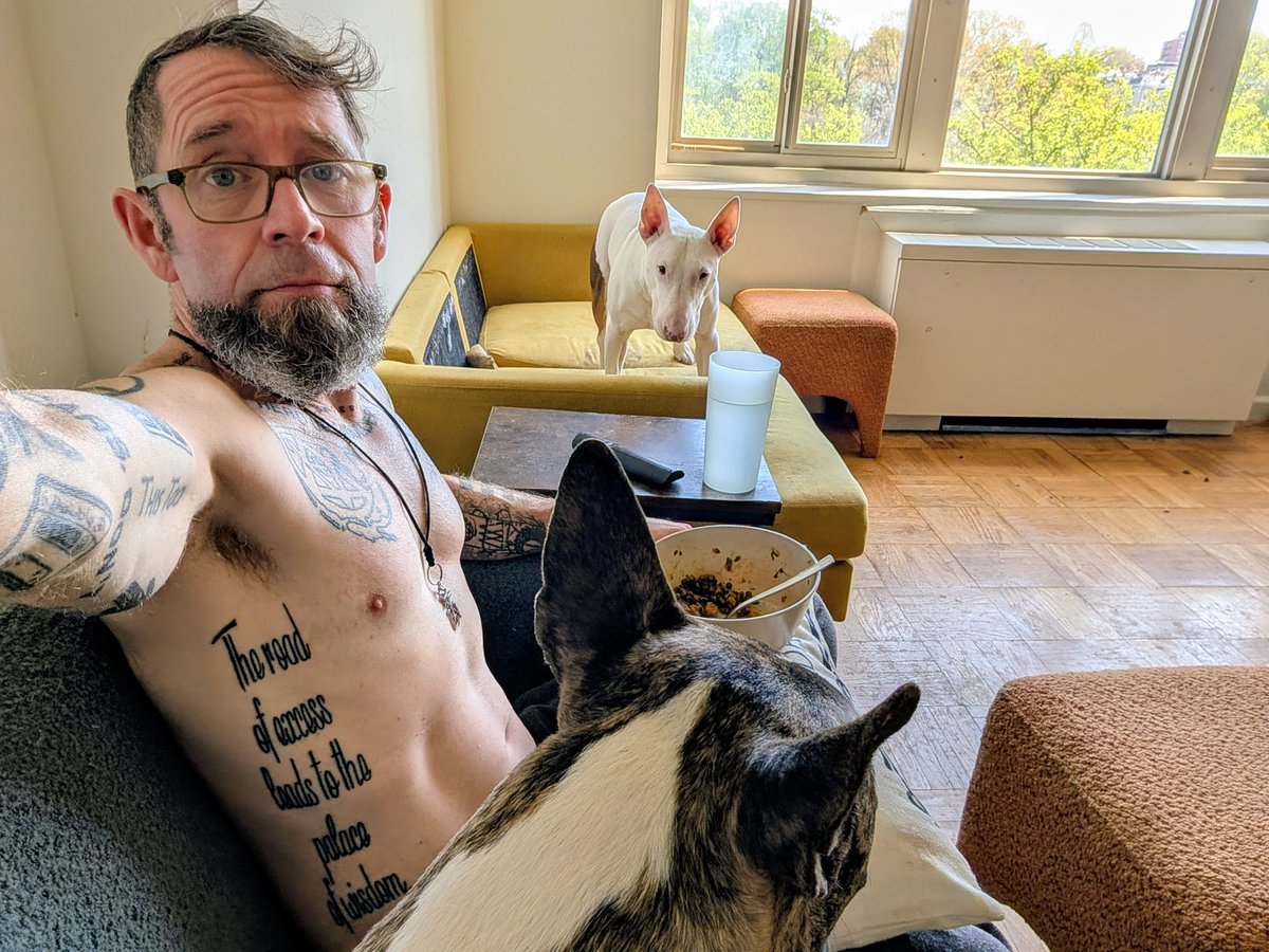 Goofy Foot 📏🌱♠️🕉❤️‍🩹🫟➕🐶 tweet media