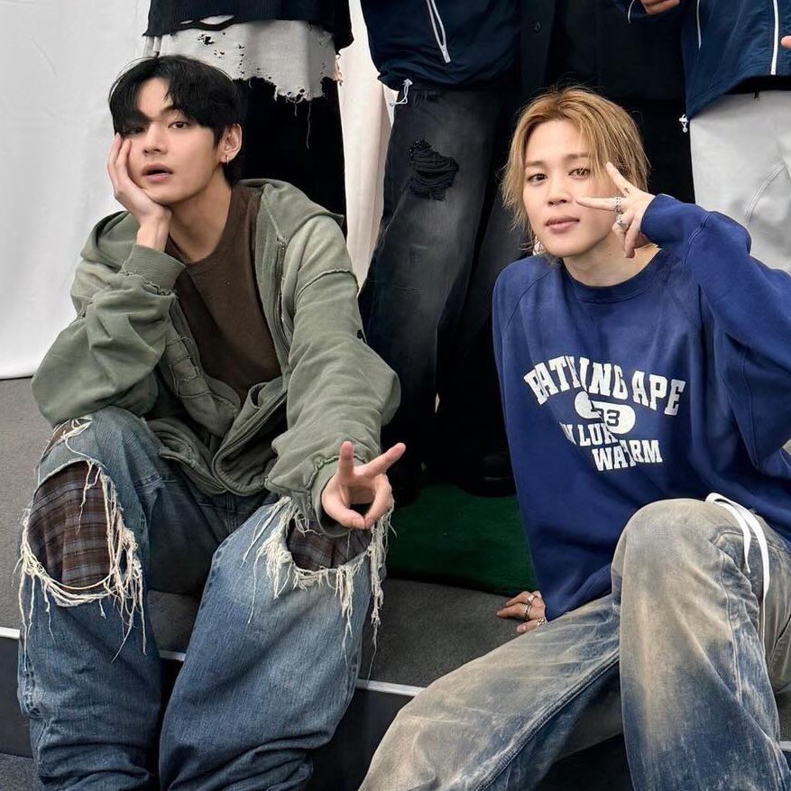 vmin ✰ tweet media