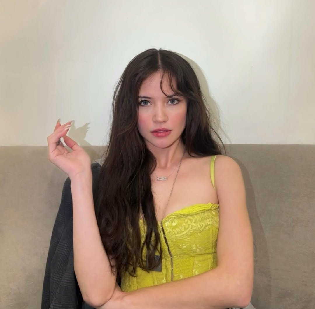 Listeland tweet media