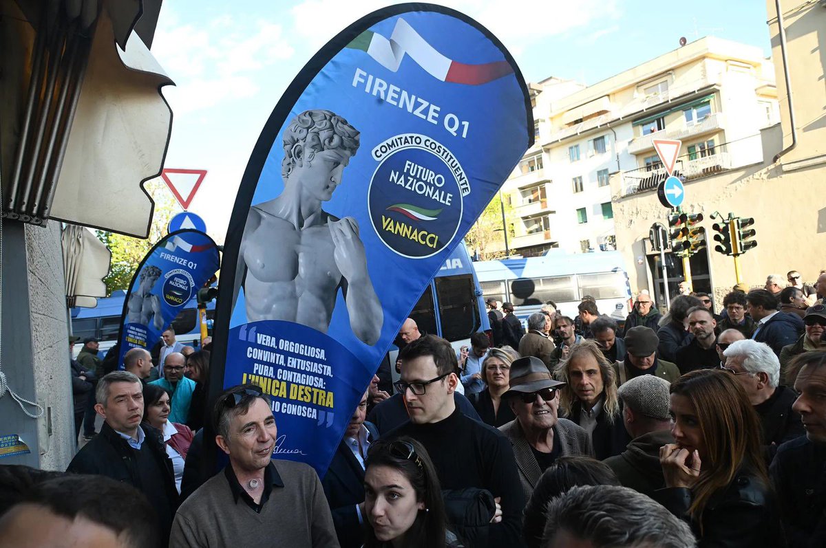 A Vannacci non bastano le inutili ronde, che non vogliamo in città e che sottraggono tempo e risorse al lavoro delle forze dell’ordine, già in difficoltà sul territorio. Ora prova ad appropriarsi anche dei simboli della nostra città. Il David non è un logo né uno strumento di