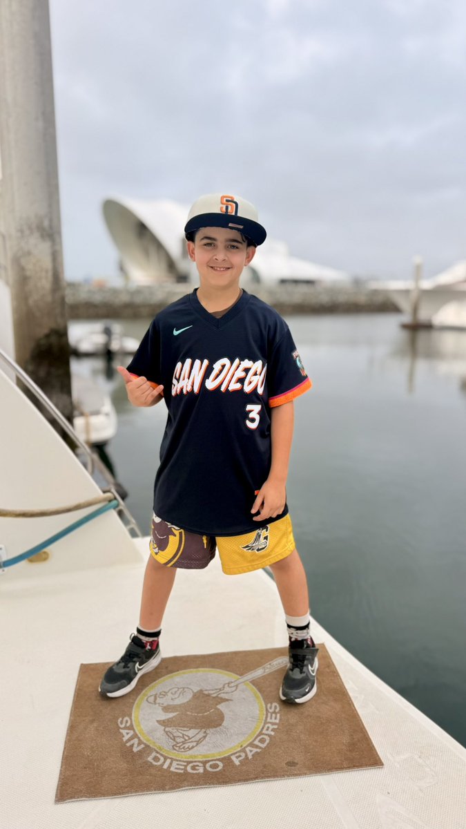 JoshCox's tweet photo. @Padres They brought snacks #ForTheFaithful. 

Great work, @Padres, @erikgreupner, &amp; team. Family &amp; Caden are stoked! https://t.co/wI9fuQ1GkE