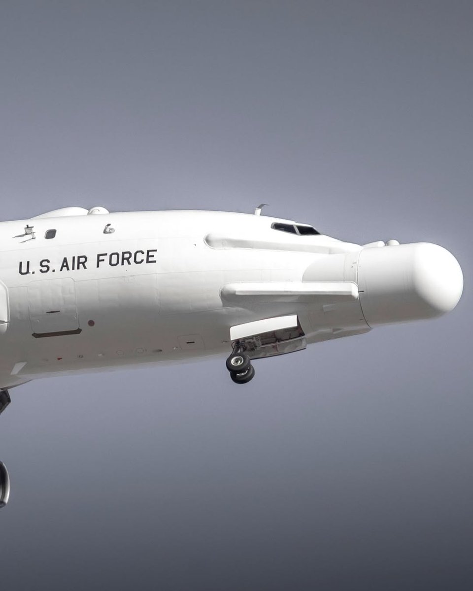 TheDeadDistrict's tweet image. NT-43A operating as NASA522, training to support splashdown of the Orion crew module at the completion of Artemis II Spaceflight (4/2026).

The NT-43A "RAT 55" (Radar Aircraft Testbed) is a highly modified U.S. Air Force Boeing 737-200 (originally a T-43A) used to test the radar