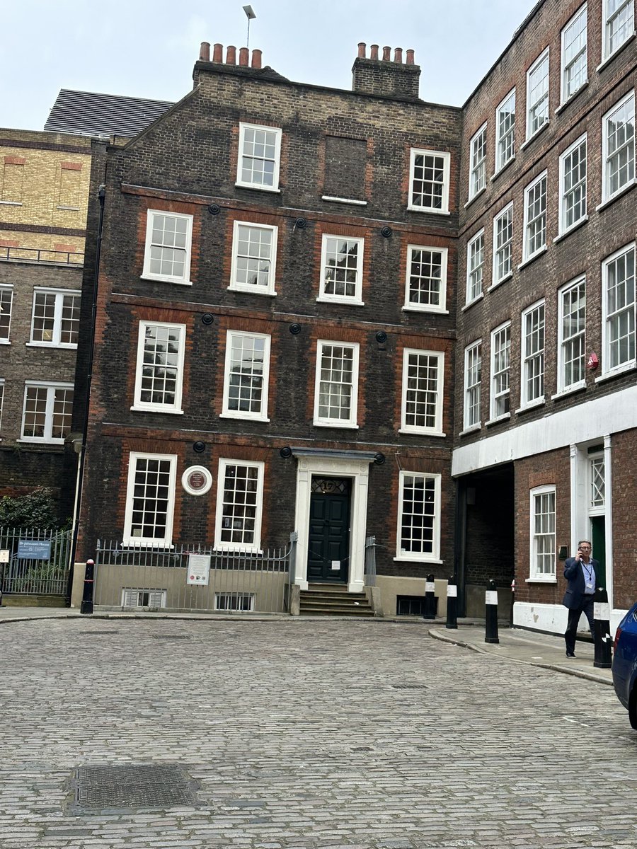 Mark Brown tweet media