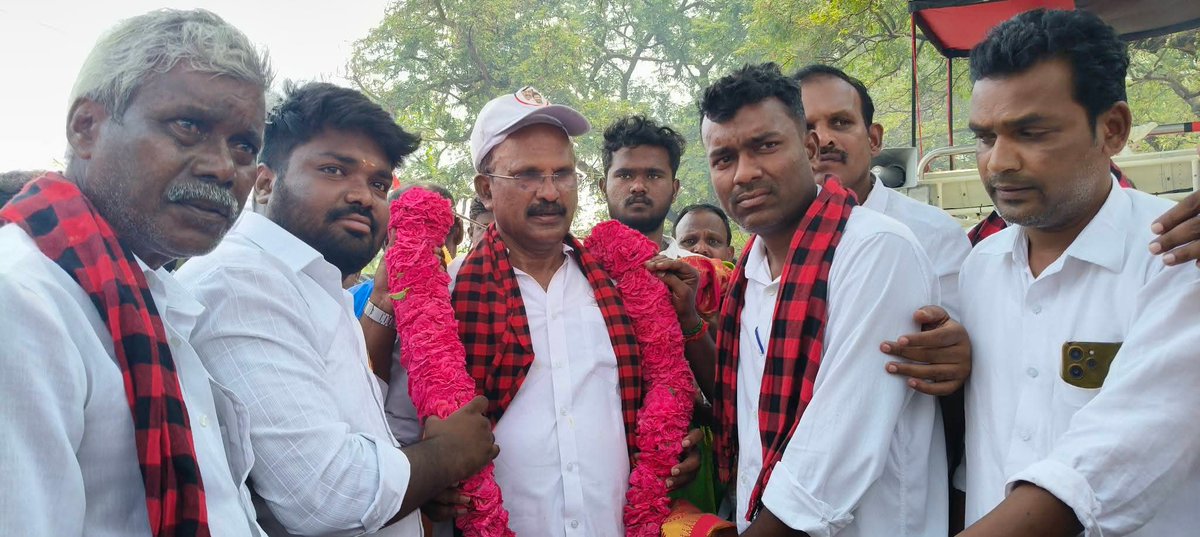 PPalaniappanDMK's tweet photo. #பாப்பிரெட்டிப்பட்டி சட்டமன்ற தொகுதியில் இன்று தேர்தல் பரப்புரை பாப்பிரெட்டிப்பட்டி மத்திய  ஒன்றியம் மோளையானூர் ஊராட்சி
வெங்கடசமுத்திரம் ஊராட்சி
பகுதிகளில் தோழமைக் கட்சி நிர்வாகிகளுடன் உதயசூரியன் சின்னத்திற்கு வாக்கு சேகரித்தோம். 
வாக்களிப்பீர் உதயசூரியன் 🌄
#VoteForDMK @mkstalin
@Udhaystalin @evvelu @MRKPanneer @arivalayam
@PEN_Offl
#ஸ்டாலின்_தொடரட்டும்_தமிழ்நாடு_வெல்லட்டும்