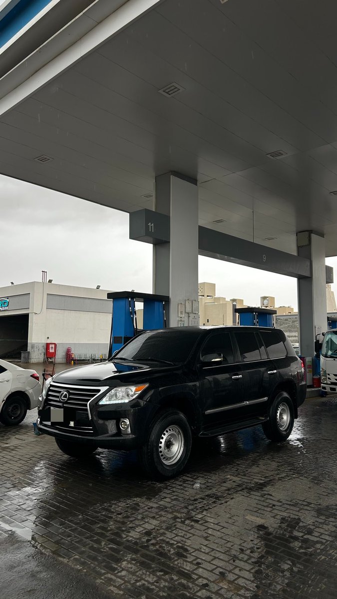 محب للسلام العالمي والامطار tweet media