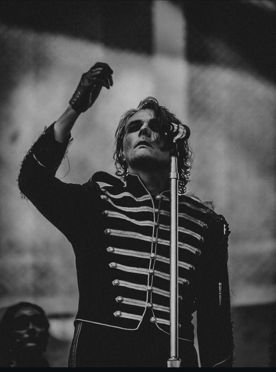 anna击🌸💕frank teeth CEO tweet media