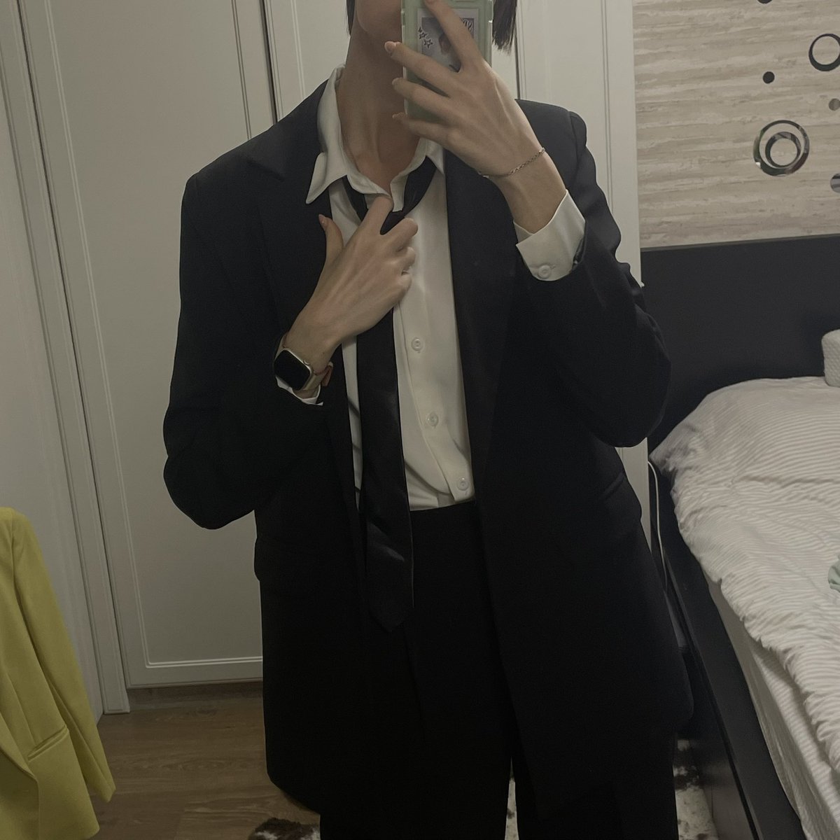 мужик который захочет со мной встречаться должен быть готов к этим моим личностям