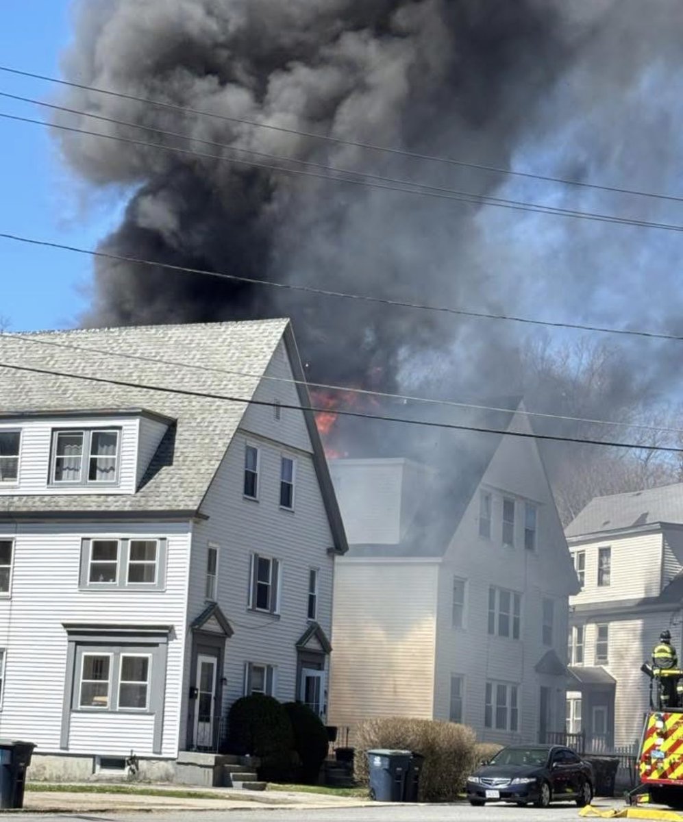 Metro Fire tweet media