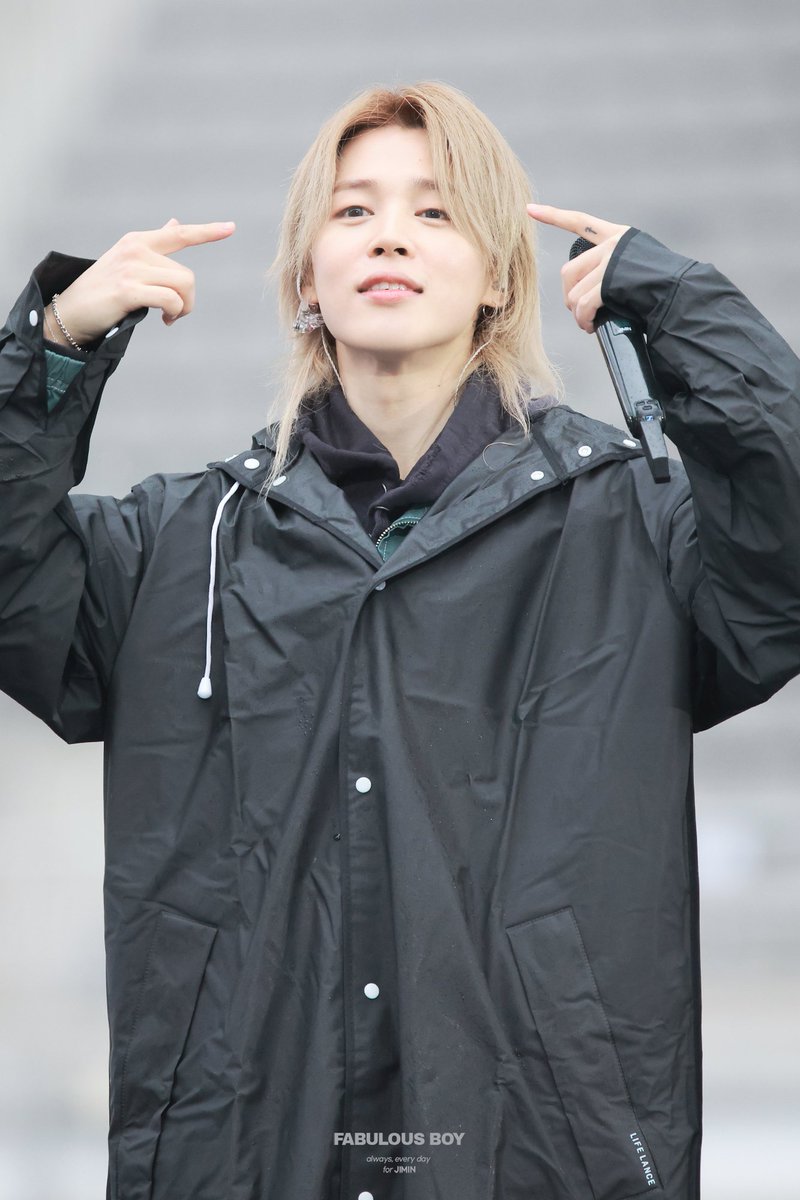 패뷸러스 보이 tweet media