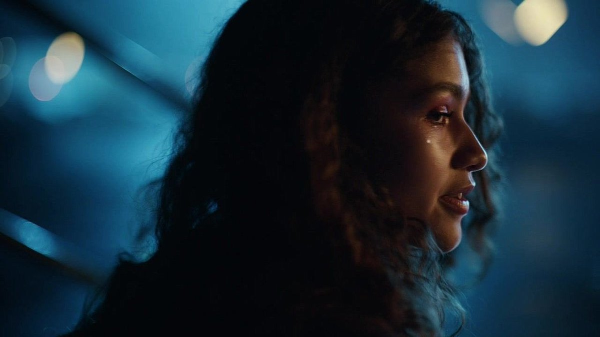 screencaps tweet media