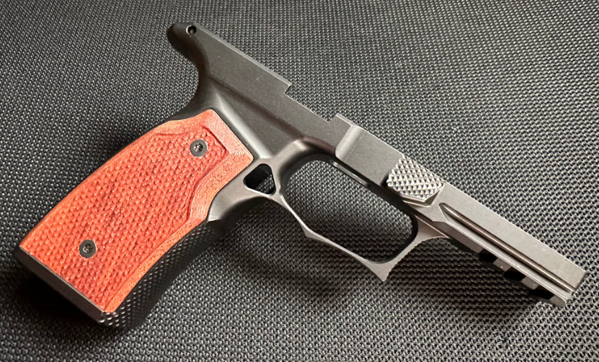 ghost_triggers's tweet photo. Performance is one thing. Style is another.
The Sharps Bros Grip Module SBFM05 G2 for Sig P365X Macro brings both together with a premium feel you’ll notice instantly.
https://t.co/lkbJeBwG3f

#SigSauer #P365XMacro #CustomBuild #EDCstyle #2A https://t.co/uwTLug58MP