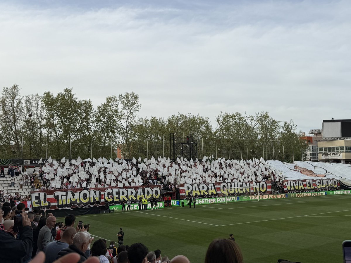 carolcasmar's tweet image. El timón cerrado para quien no viva el sueño ❤️ #conference #Rayo