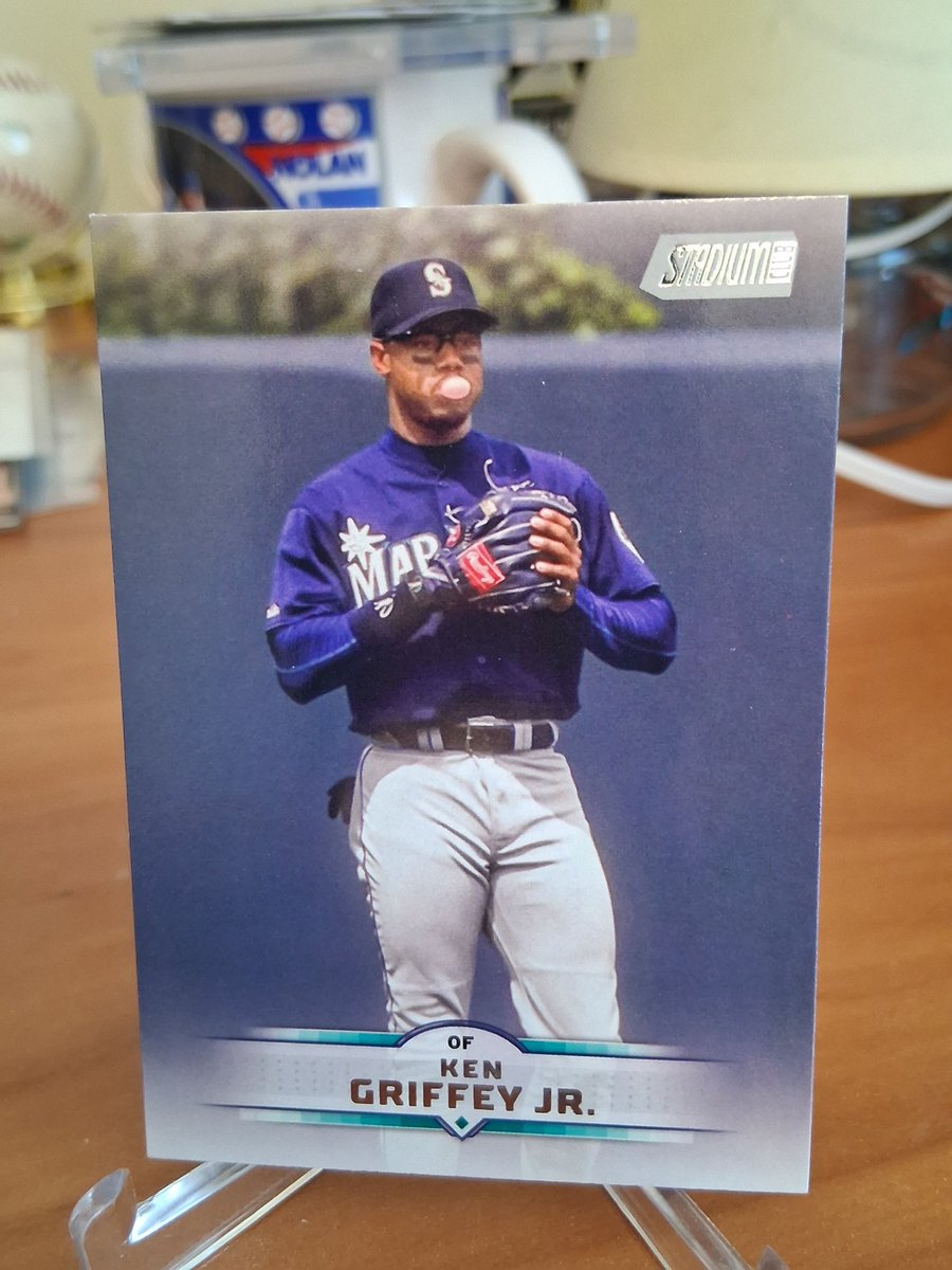 👻OTIS🏂 tweet media