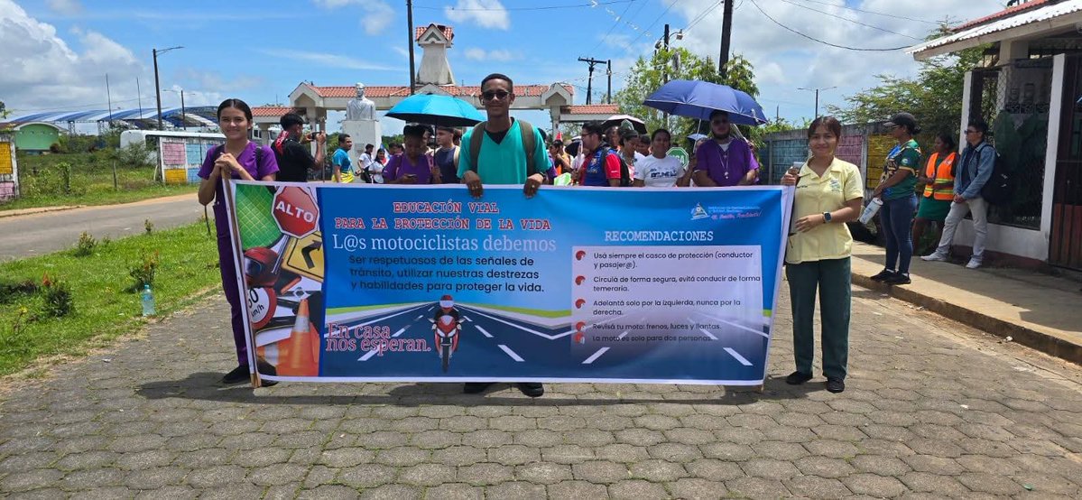 𝗦𝗘𝗚𝗨𝗥𝗜𝗗𝗔𝗗 𝗩𝗜𝗔𝗟 | URACCAN CUR Bluefields, protagonizó con entusiasmo la Caminata Universitaria bajo el lema “Movilidad Segura, Vida Segura”, reafirmando su compromiso con la promoción de una cultura vial responsable en la Costa Caribe.