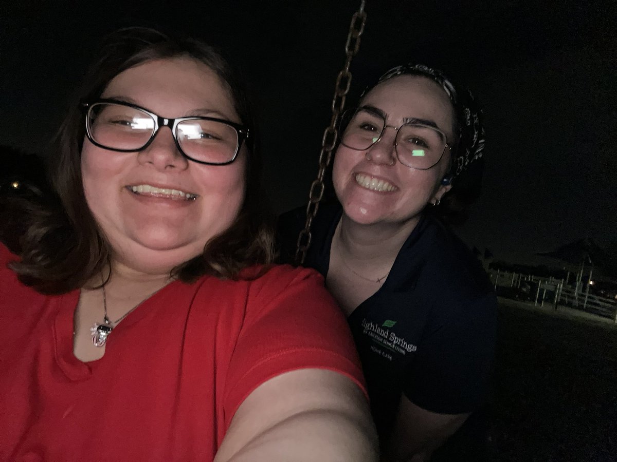 Rachel Gomez tweet media