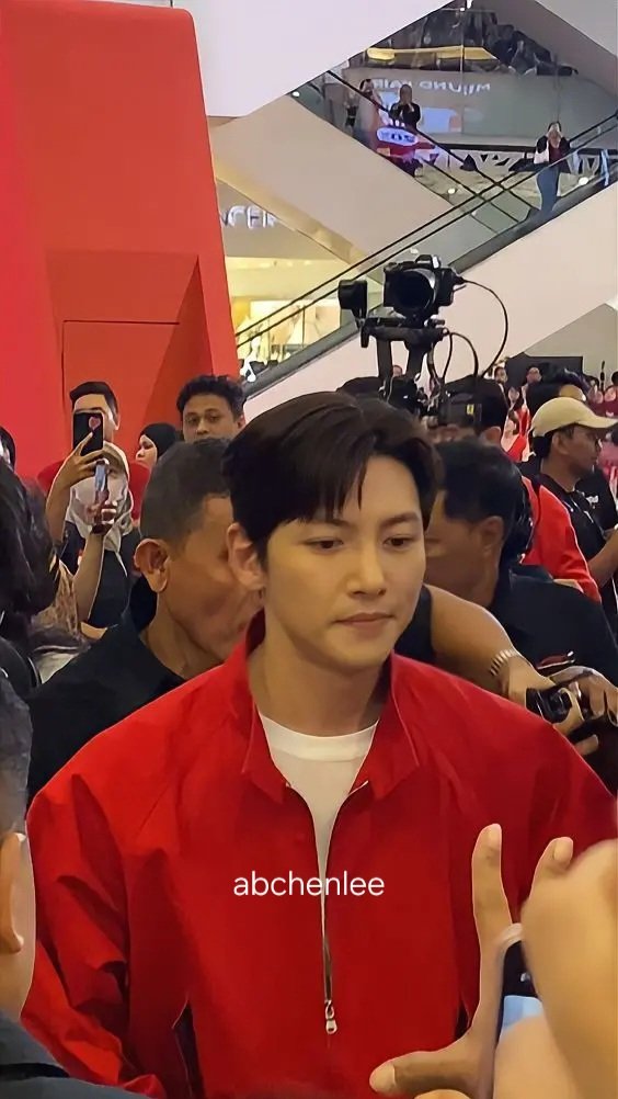 zah ˃ᴗ˂ tweet media