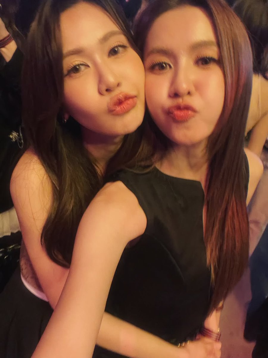 You 🍒💌 tweet media