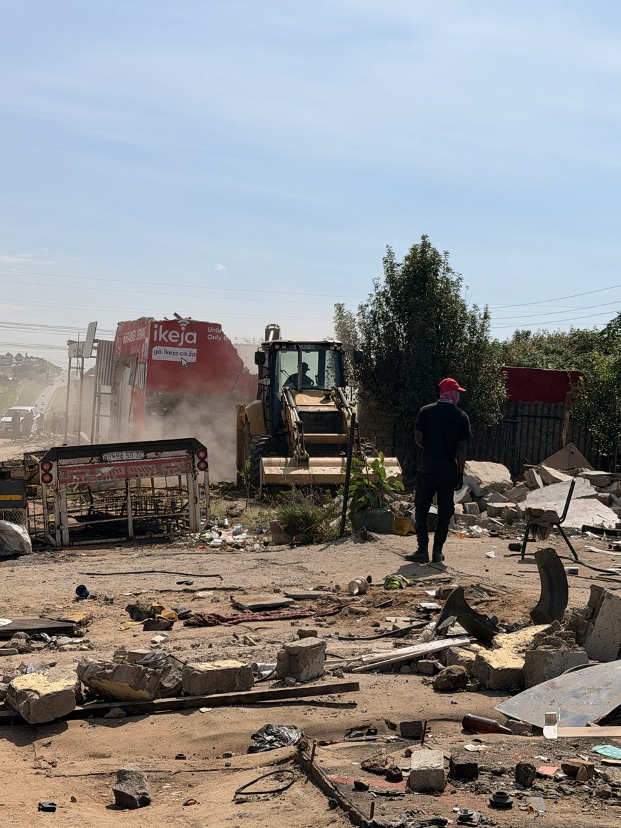 Hluphi Gafane tweet media