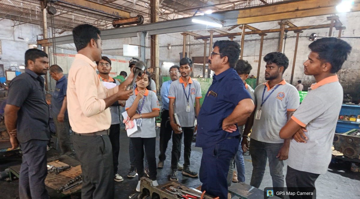 ksrmceofficial's tweet image. Mechanical Engineering students visited the APSRTC Zonal Workshop, Kadapa, on 07-04-2026 as part of their industrial visit.

#ksrmme #industryvisit #apsrtc #workshop #ksrm