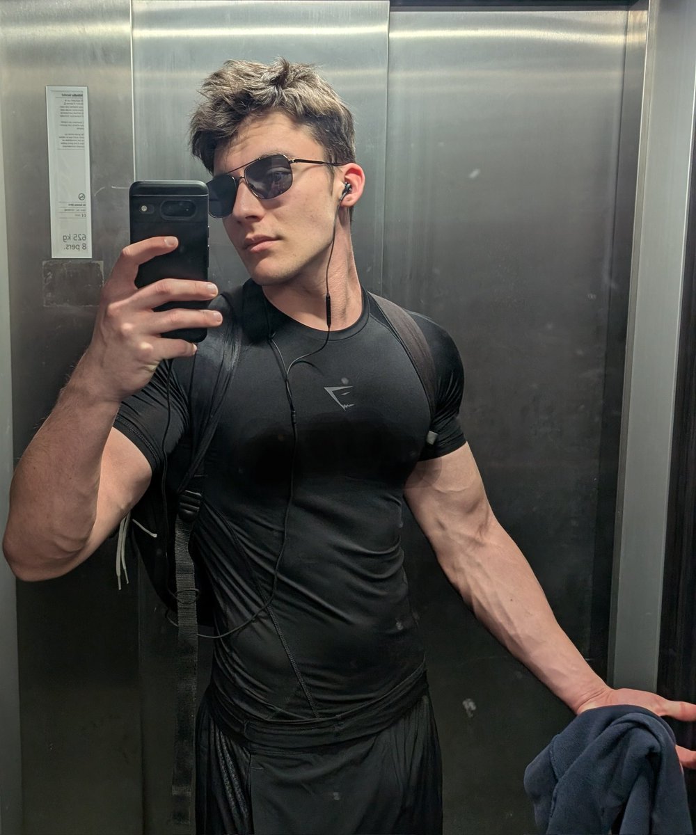 jeune homme sensible tweet media