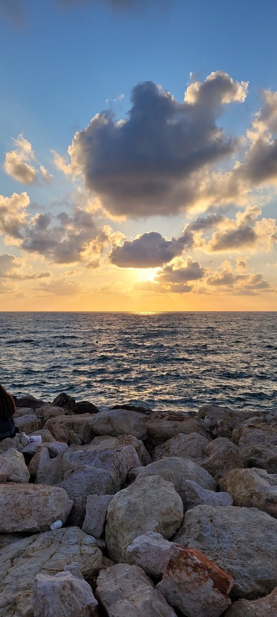 gabrielwp72's tweet photo. Atardecer en Tel Aviv https://t.co/NU4LCvTwpt
