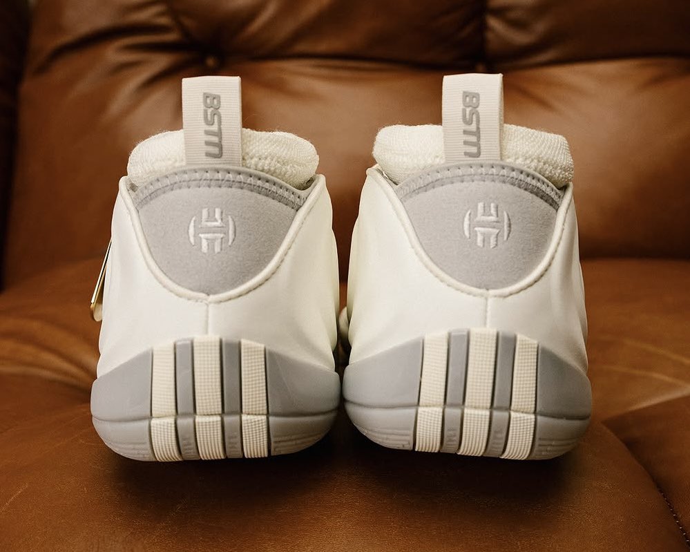 Nice Kicks tweet media