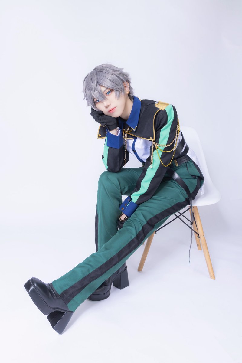 ACos1108's tweet photo. cos / enst ⚜️  . 瀬名泉🦐

          『 貫く剣 』

photo:しゅんさん(@7uk_i9 )
studio:スタジオガーデン様(@_studio_Garden_ )

＃北の金糸雀館併せ0310 https://t.co/QX42nPaTLv
