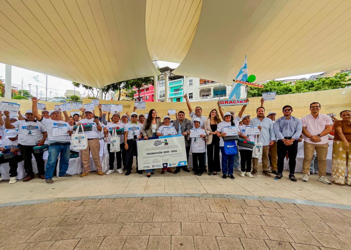 En esta ocasión se certifican beneficiarios capacitados en los CAMIs 29 y Orie te y Pascuales. ¡Articulamos esfuerzos para reconstruir el tejido social con oportunidades reales!I

<a href="/taticoronelf/">TatianaCoronel</a> 
<a href="/alcaldiagye/">Muy Ilustre Municipalidad de Guayaquil</a> 

#AsíSeHaceGuayaquil #CiudadDeTodos