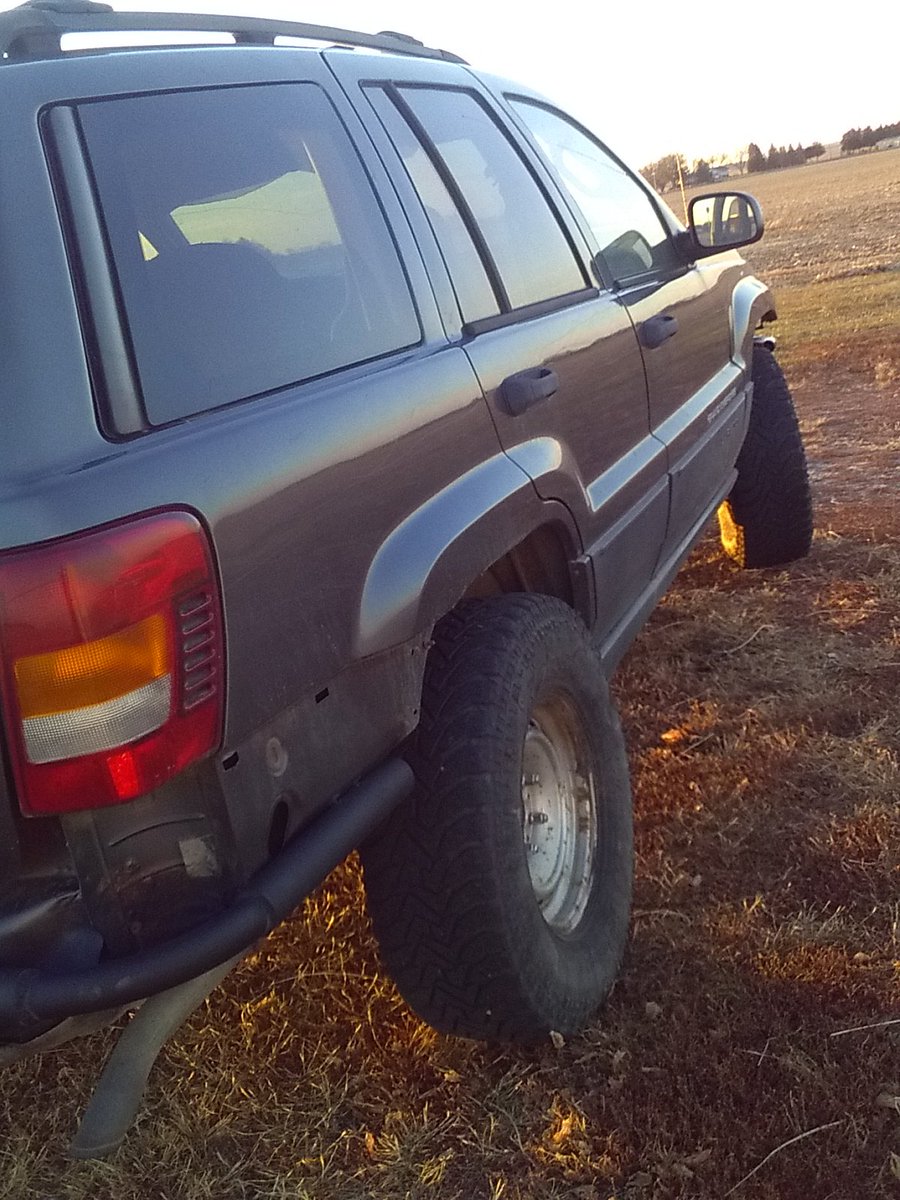 FlatwaterCustom's tweet photo. We are ready and waiting to help everyone* find and prepare a 'junker' for the upcoming times when you may have to travel over things that are roads or places which aren't safe

(but we prefer terms like 'survival rig' or 'blockade crasher')

*not everyone, only people we like https://t.co/TfwXz5EX8I