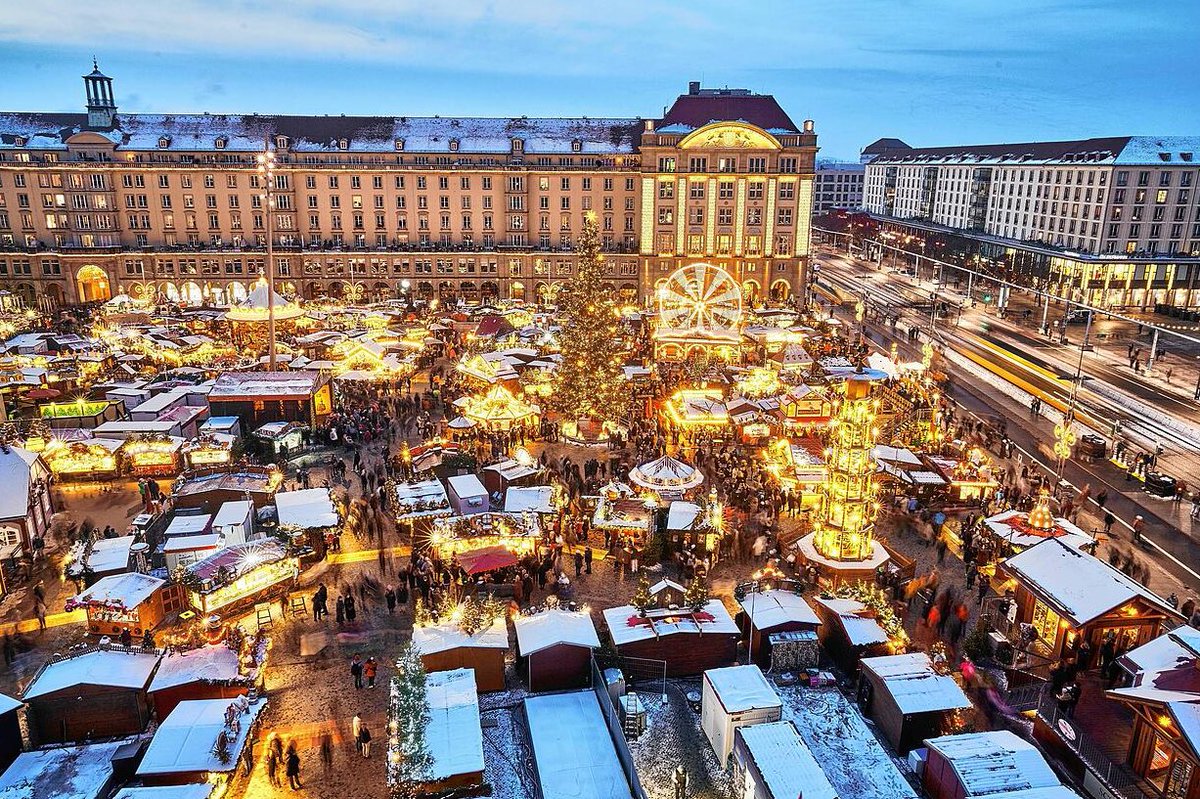 DresdenNews's tweet image. Der Striezelmarkt rückt näher: Dresden sucht Händler und die passende Tanne für den Altmarkt.
sachsen-fernsehen.de/striezelmarkt-…
#Dresden #Striezelmarkt #Weihnachten