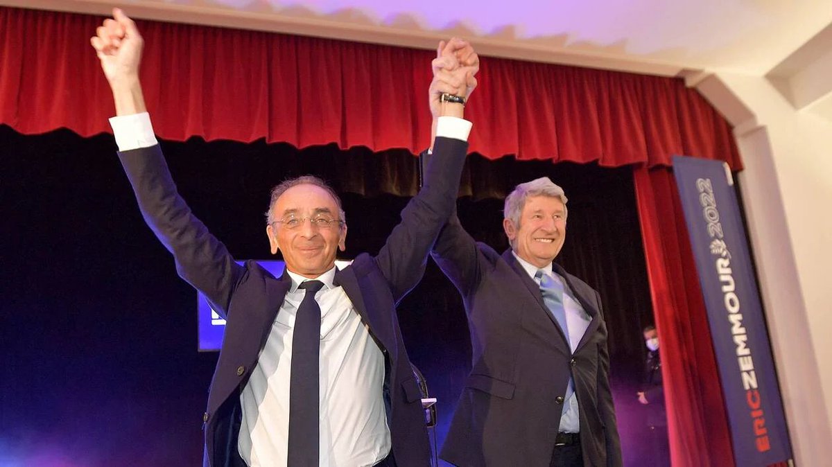 RoseLouise48520's tweet photo. @bernard_gitton c'est le trio inséparable ! Si #EZemmour est élu en 2027, je verrai bien #SKnafo, ministre de l'Economie (c'est son dada), #PhDeVilliers, ministre de l'Education Nationale ; il ne fait aucun doute qu'ils constitueront un gouvernement qui sera à la hauteur des enjeux ! https://t.co/8VjxvijomX