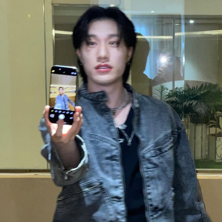 selfolssi ♤ tweet media