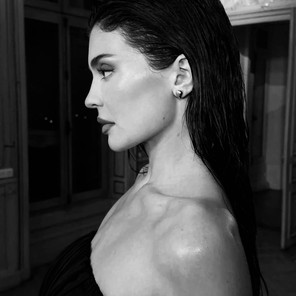 victoria tweet media