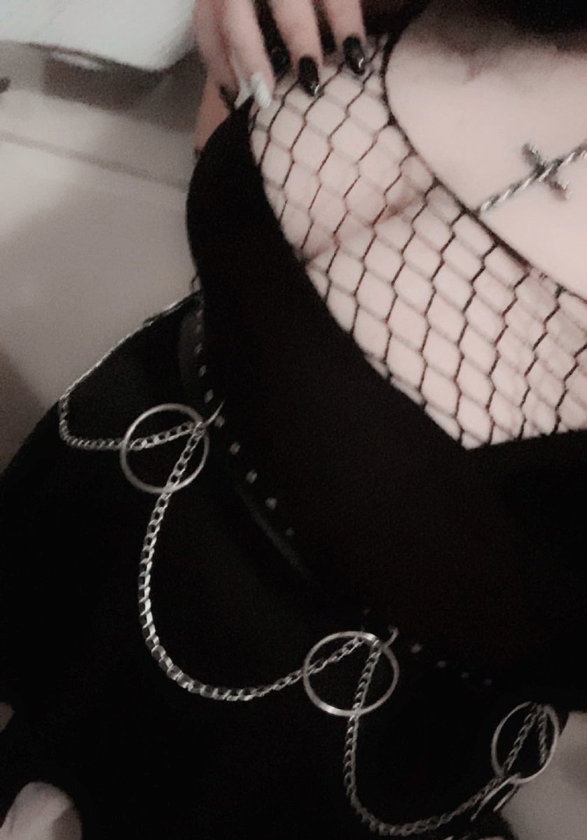 evie. ᢉ𐭩 tweet media