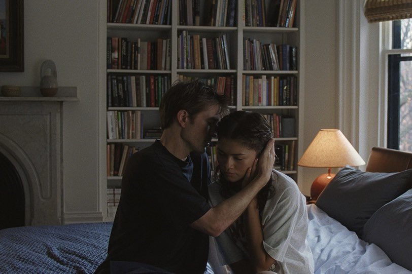 Baswa_'s tweet photo. Le film est cool et tout mais j’ai pas pu m’empêcher d’admirer l’appartement de Charlie et Emma ! https://t.co/9nrFlkiGZY