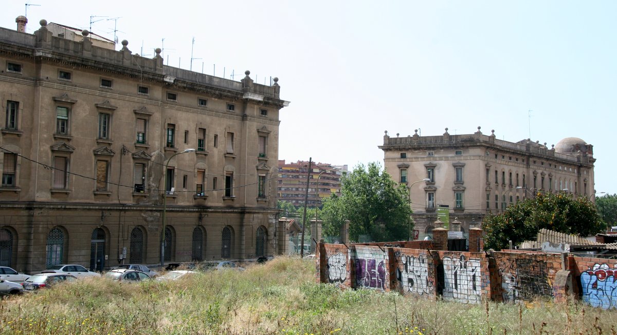 Provensals1897's tweet photo. L'estació de mercaderies del Clot-Sagrera el 2008. https://t.co/bR1bKDpvQ9