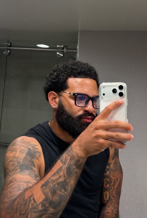 Devon Rollins tweet media