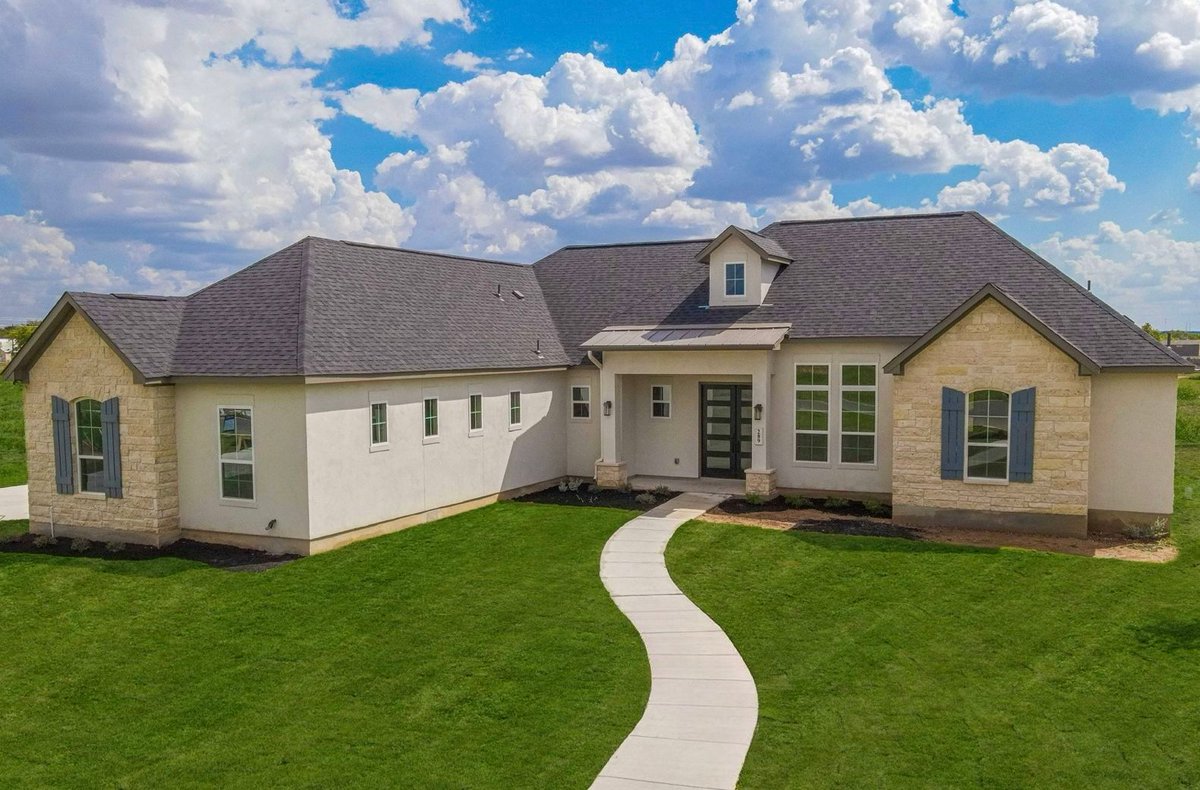 FraireRealty's tweet photo. Every build starts with the right piece of land.
Connect with us to get started. 

•

•

•

#TexasRealEstate #RealEstateInvesting 
#LandDeals #SanAntonioRealEstate #RealEstateDevelopment https://t.co/PrFnGTt8Fi