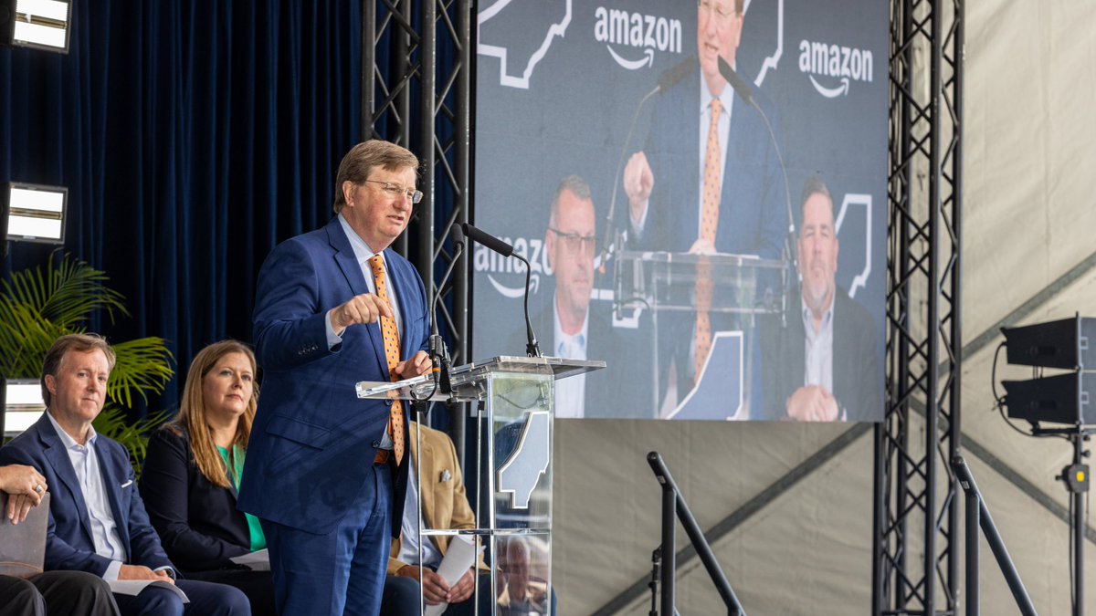 Governor Tate Reeves tweet media